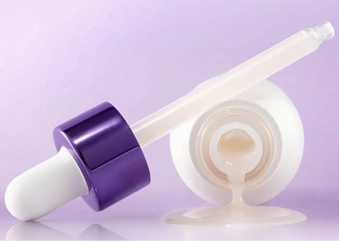 Suero en cápsulas reafirmante Aestura Regederm 365